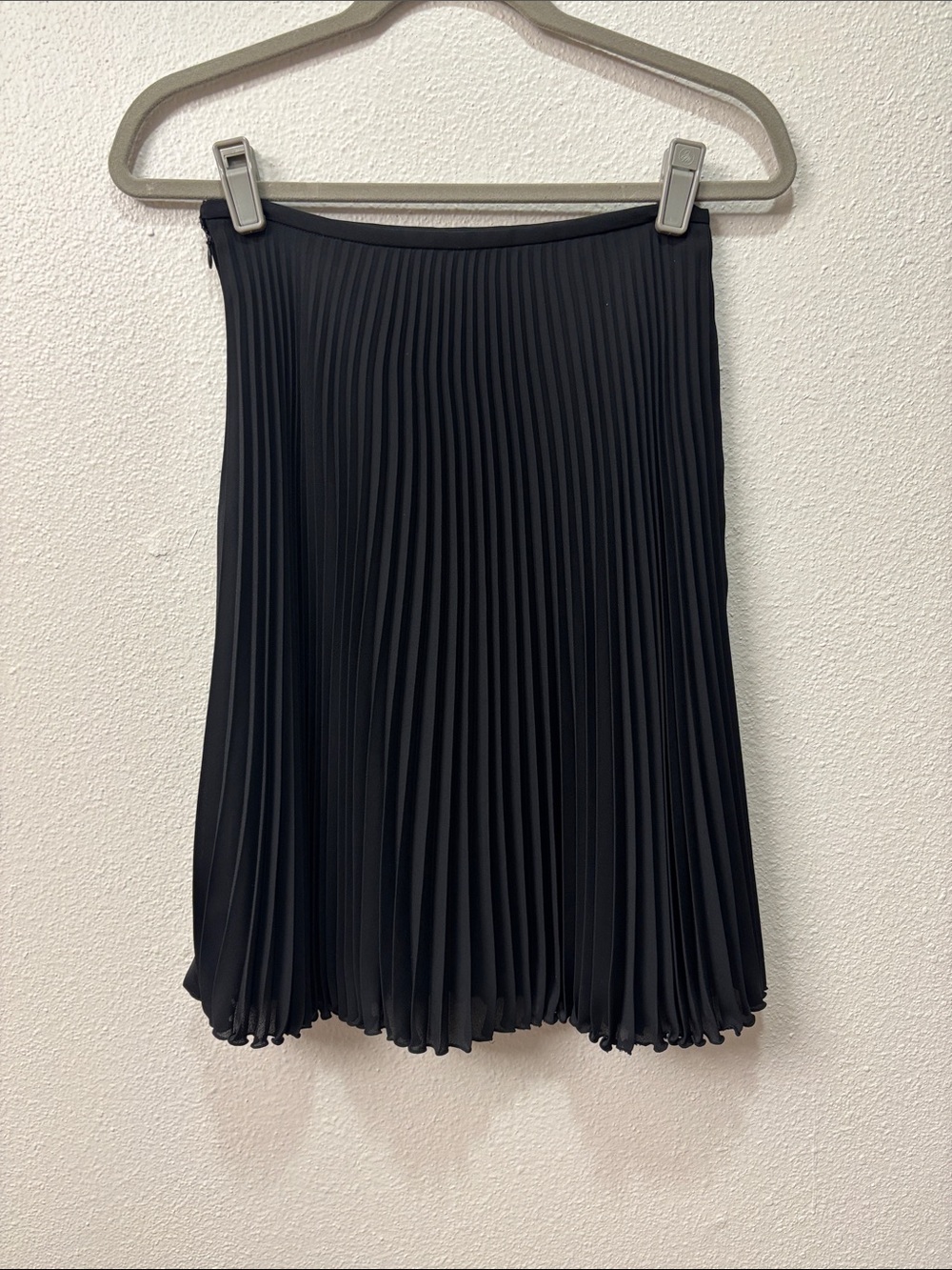 Dana Buchman Black Pleated A-Line Skirt